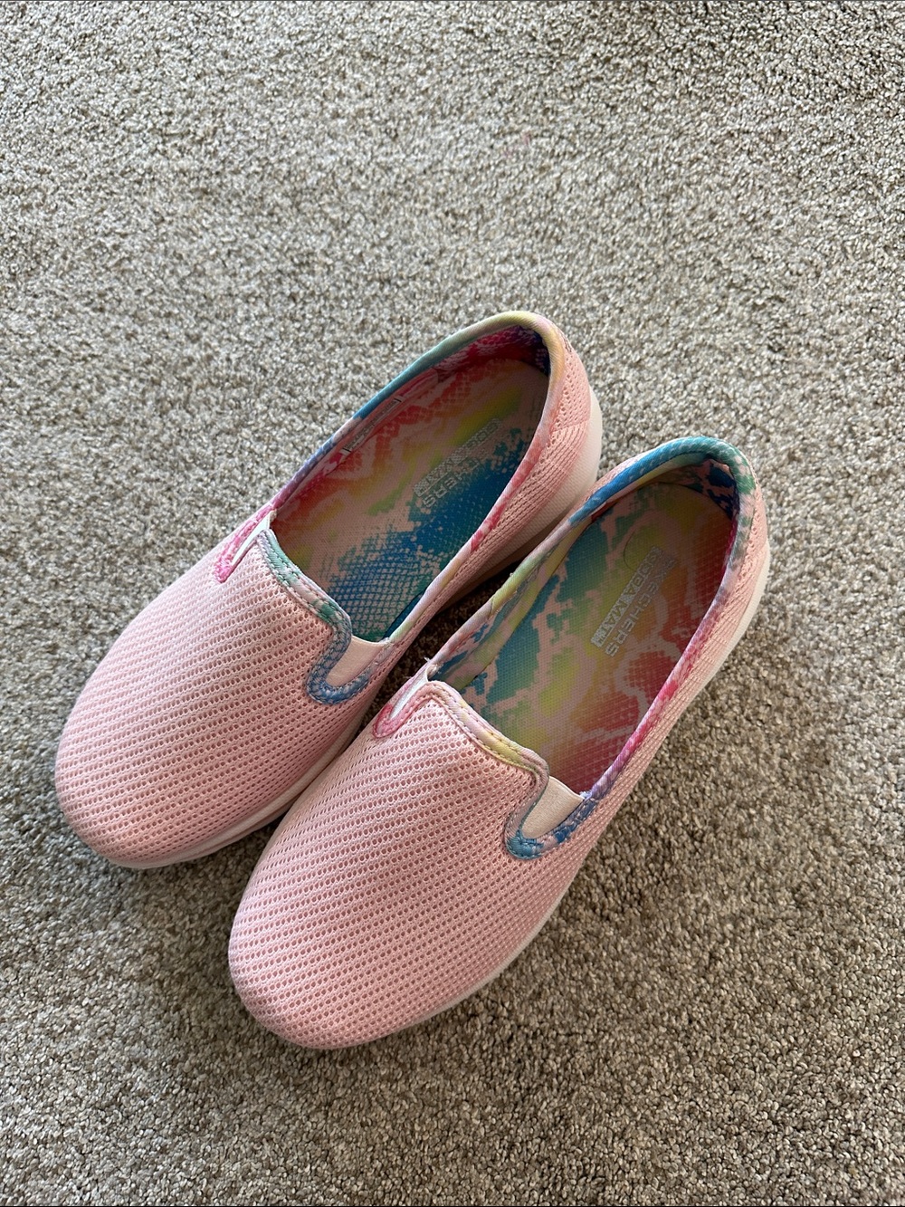 Women’s Skechers GOwalk classic lovely spring Pink Slip-On Casual Shoes size 6.5